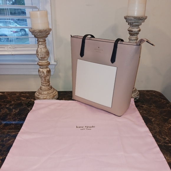 Kate Spade New York Daily Colorblock Tote/Handbag - Picture 2 of 13
